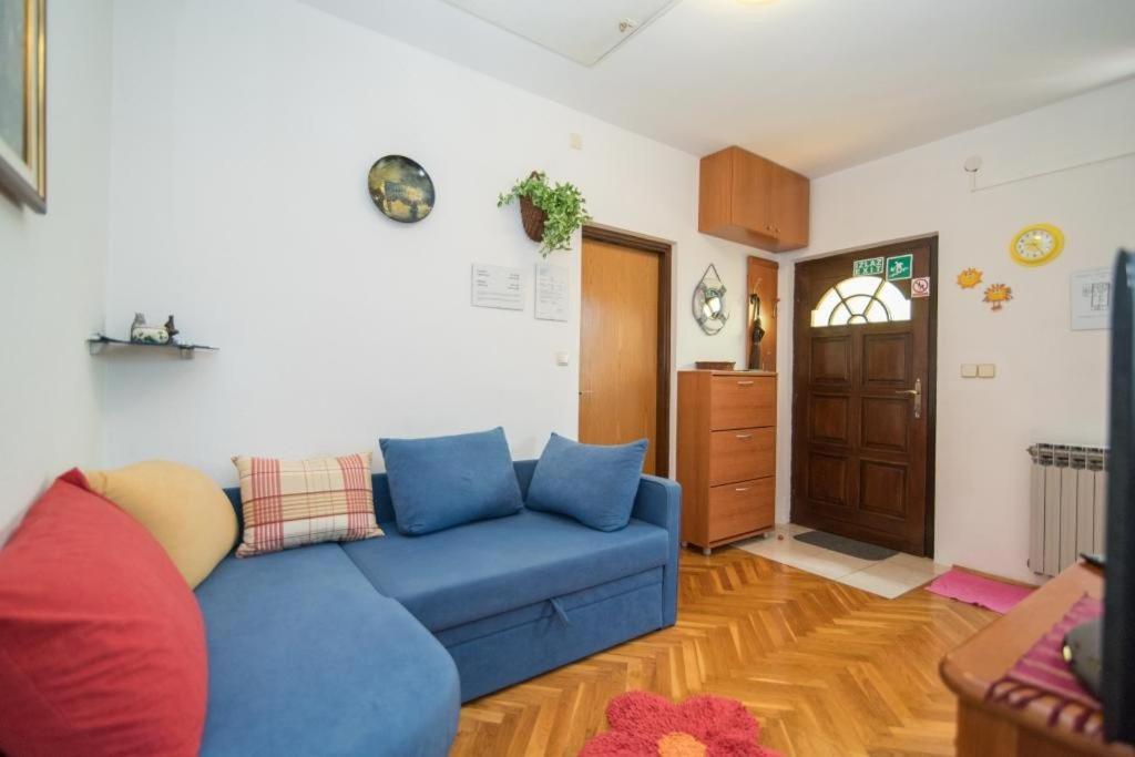 Apartments Natasa 수페타르 외부 사진