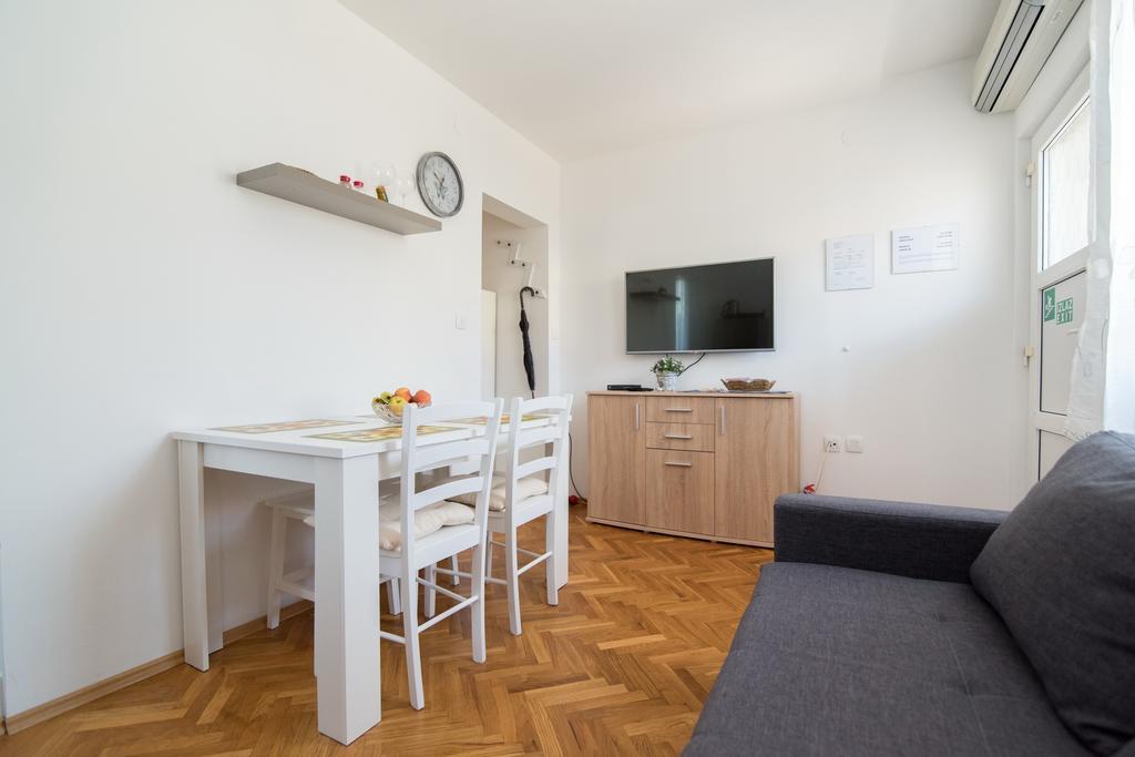 Apartments Natasa 수페타르 외부 사진